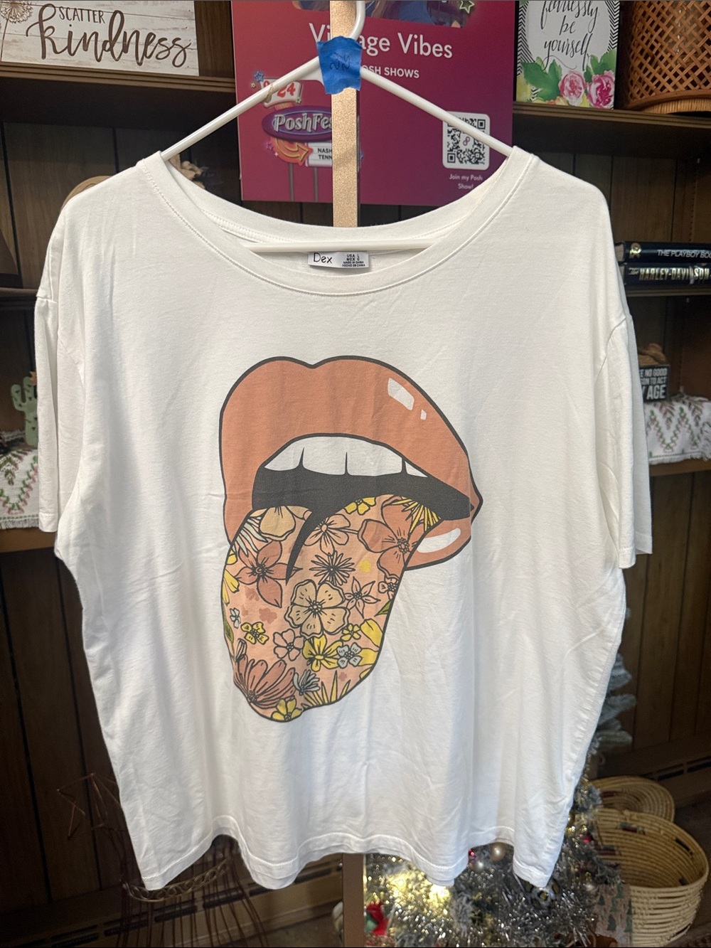 Dex White Short Sleeve Tee with Peach Lips and Floral Tongue Graphic